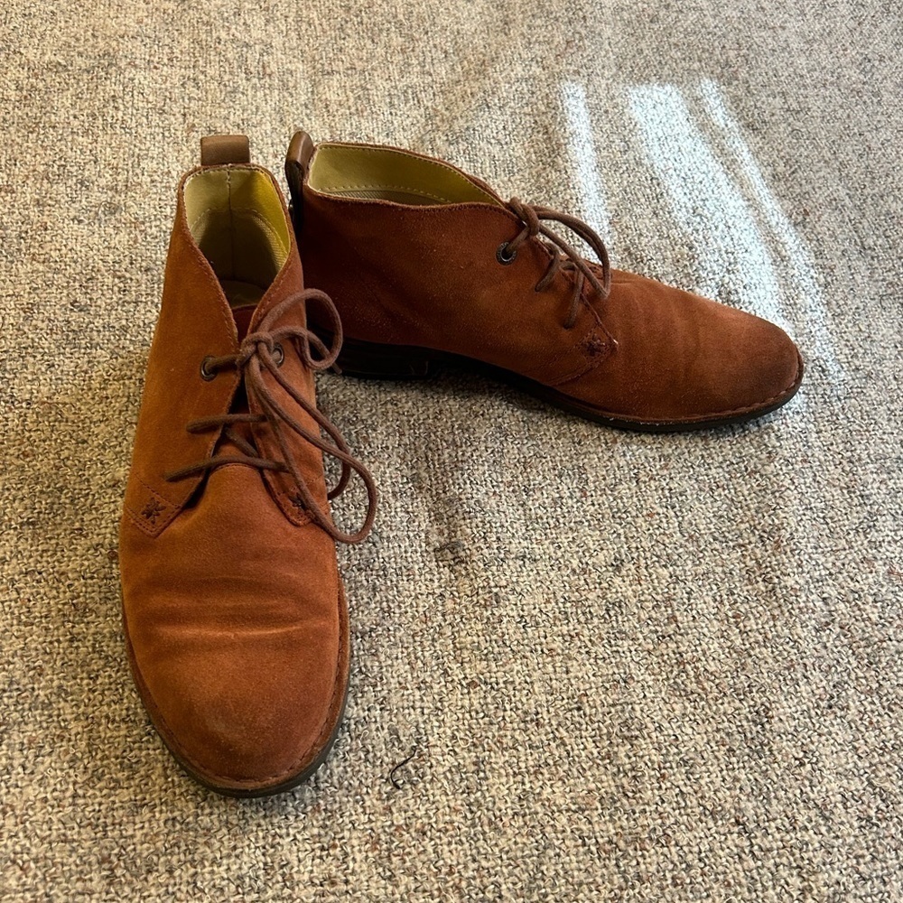 Bussola Sevilla Suede Lace Up in Scotch
